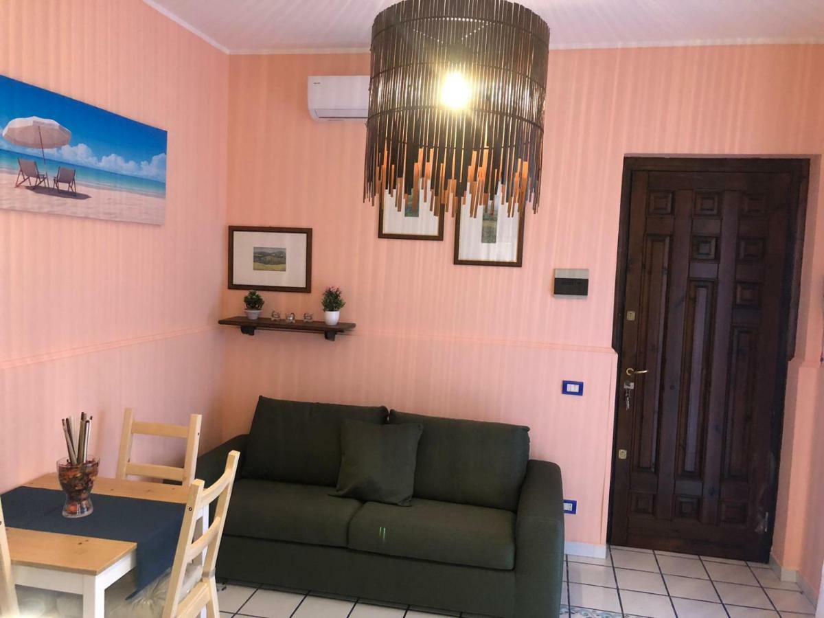 Chloe'S Apartment Acireale Exterior photo