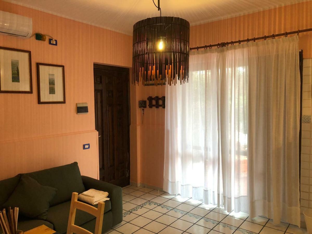 Chloe'S Apartment Acireale Exterior photo