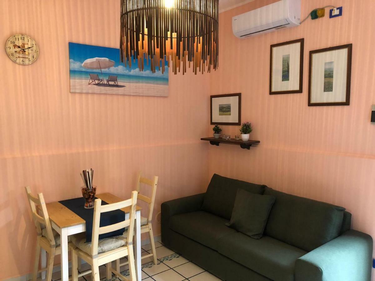 Chloe'S Apartment Acireale Exterior photo